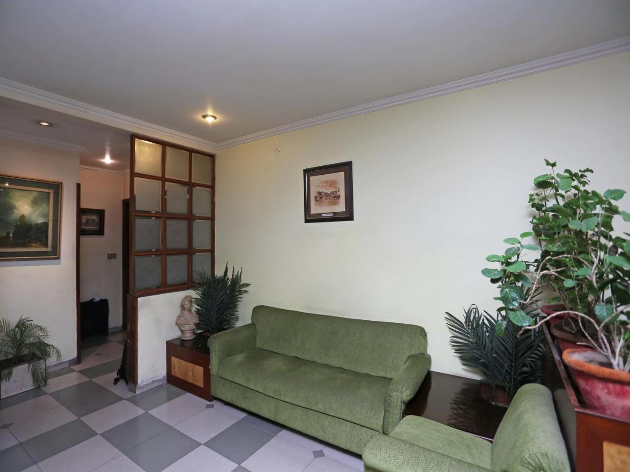Oyo 3499 Tekarees Inn 러크나우 외부 사진